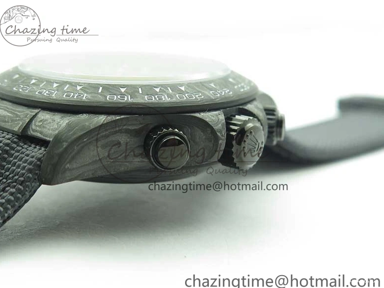 0601 Daytona DIW Carbon OMF Best Edition Black White Dial on Black Nylon Strap A OnTrend 2843